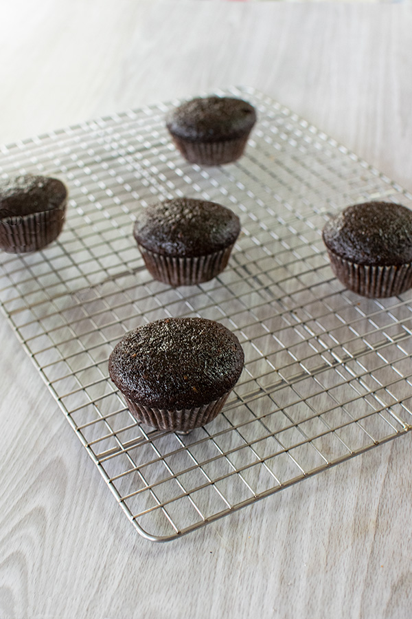 Chocolate Cupcakes Recipe - Easy Dessert Recipes
